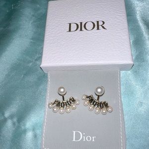 Authentic j'adior pearls earrings